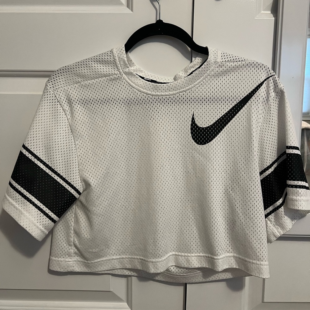 Nike Dri-Fit Mesh Black and White Cropped Shirt Size Small